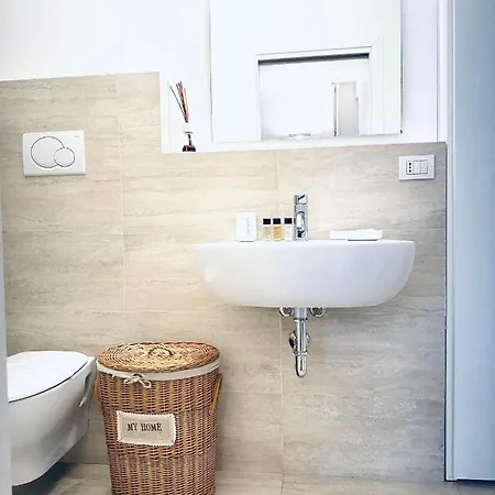 Apartment Bixio Eleven Junior A 7 Minuti Dal Duomo Milan